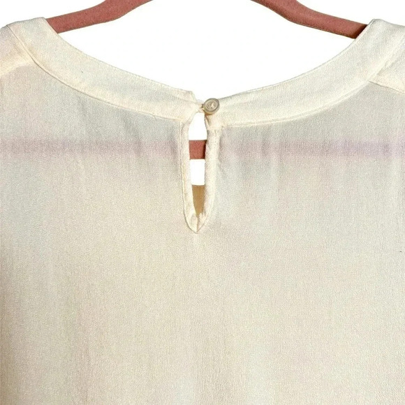 GAP sleeveless blouse,  cream, Medium, Embroidery, feminine, Office, Layering - Picture 7 of 7